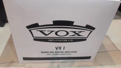 آمپلی فایر vox 15 وکس مدل vx1 آکبند