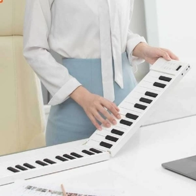 پیانو دیجیتال تاشو آکبند