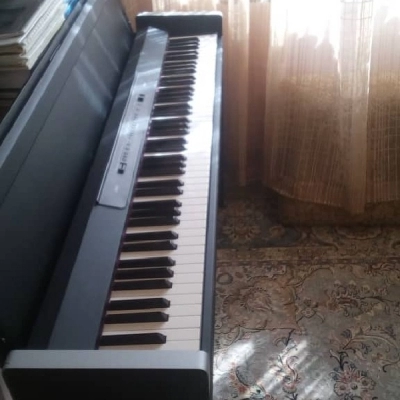 پیانو دیجیتال کرگ Korg مدل lp350 rh3