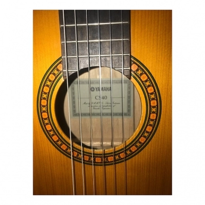 گیتار کلاسیک yamaha یاماها CS40 اصل اندونزی در حد آکبند