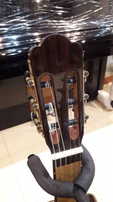 گیتار کلاسیک kort کورت مدل k800 آکبند