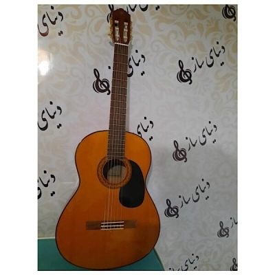 گیتار کلاسیک yamaha یاماها سی هفتاد c70 در حد آکبند - donyayesaaz.com