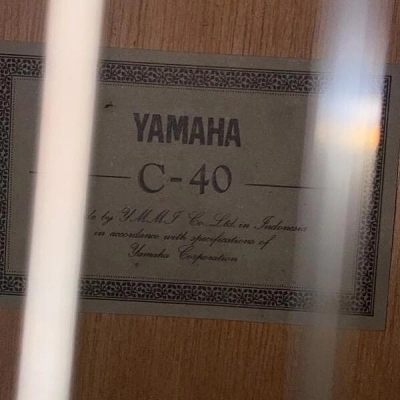 گیتار کلاسیک yamaha یاماها C40 اندونزی در حد آکبند