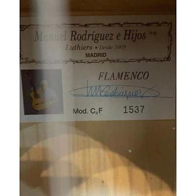 گیتار فلامنکو مانوئل رودریگوئز Manuel Rodriguez مدل C3F آکبند