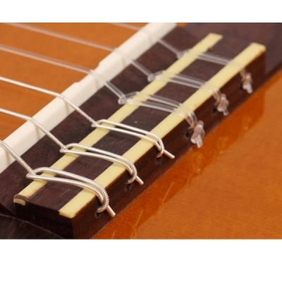 گیتار کلاسیک yamaha یاماها مدل c40 کارکرده تمیز با کارتن