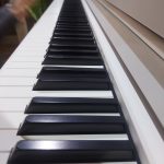 پیانو آکوستیک یاماها Yamaha PCL 535 کارکرده در حد نو با کارتن